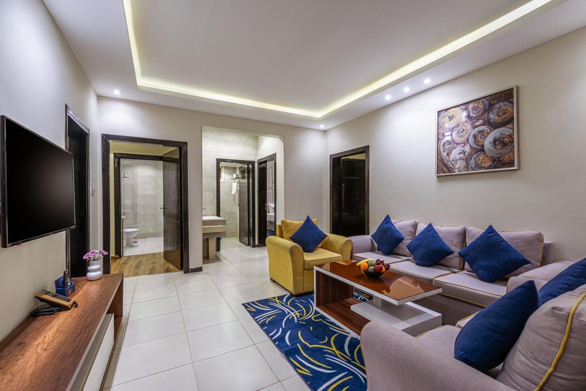 The Palace Hotel Suites Khamis Mushait Eksteriør billede