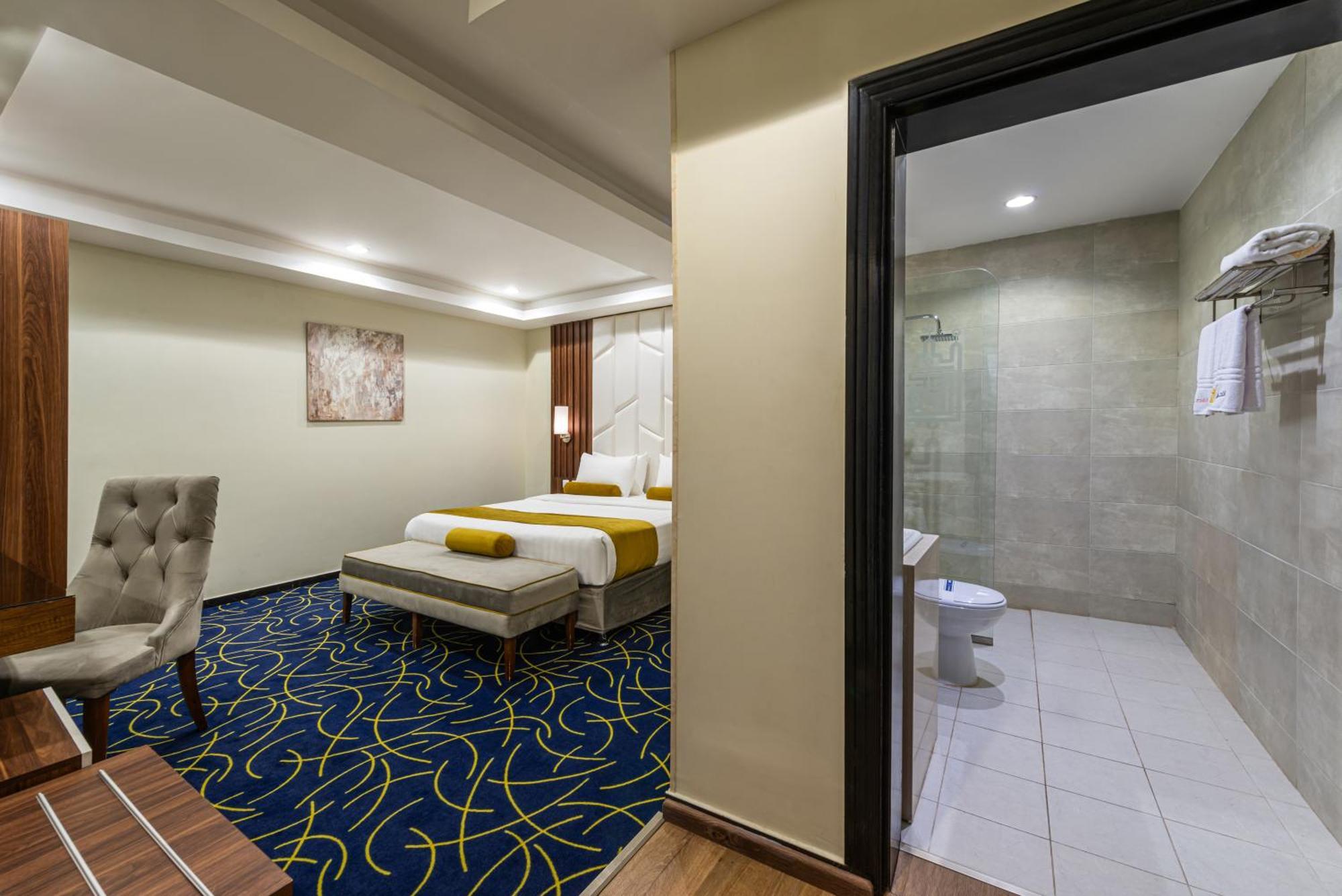 The Palace Hotel Suites Khamis Mushait Eksteriør billede