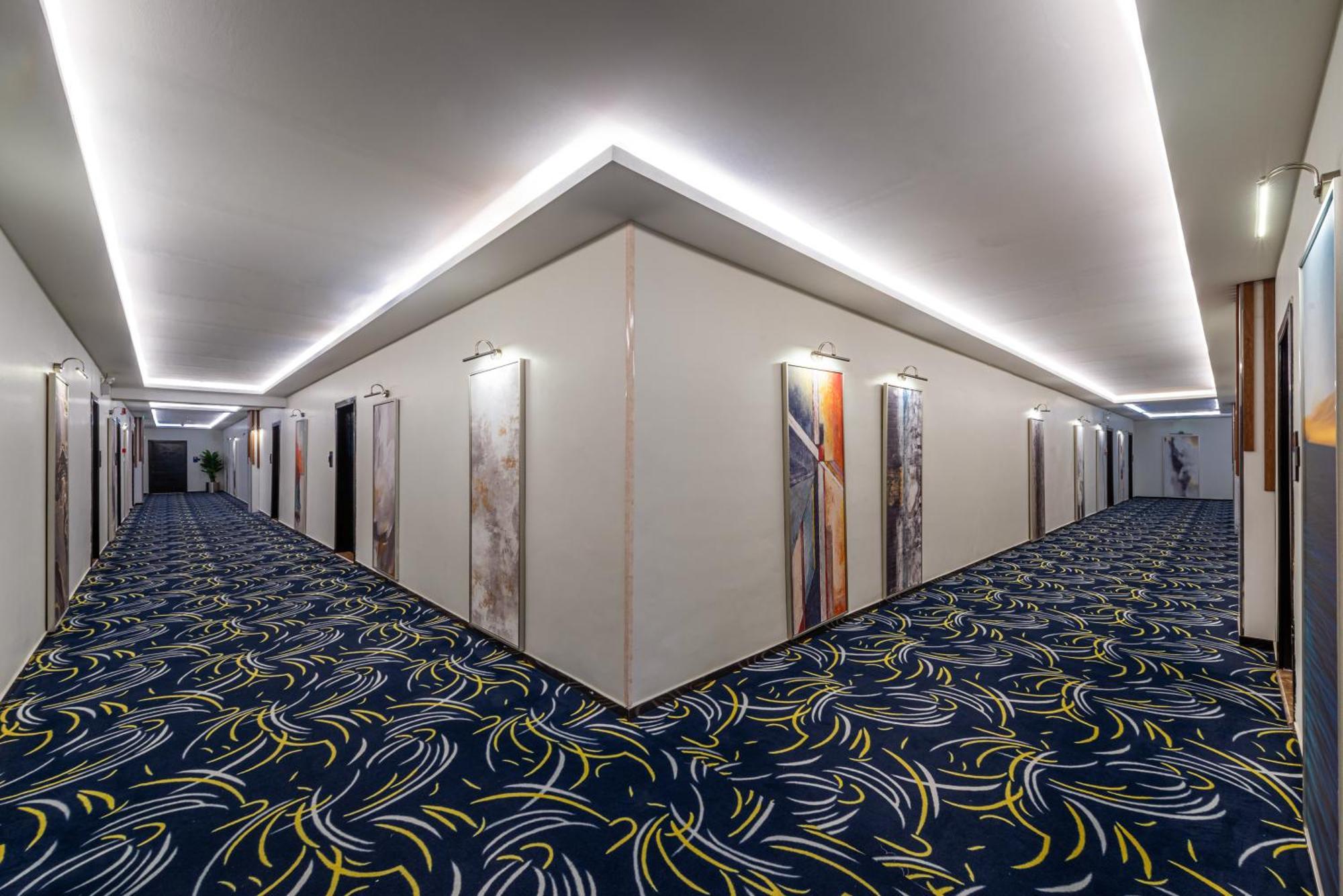 The Palace Hotel Suites Khamis Mushait Eksteriør billede