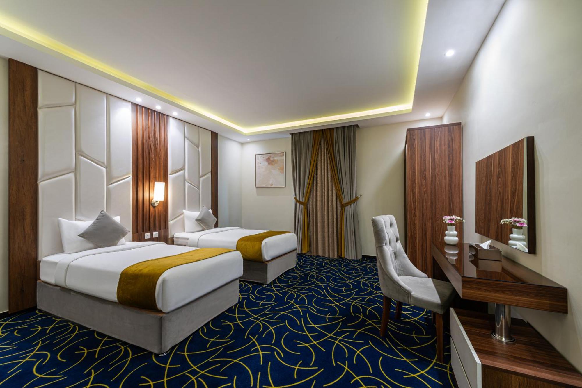The Palace Hotel Suites Khamis Mushait Eksteriør billede